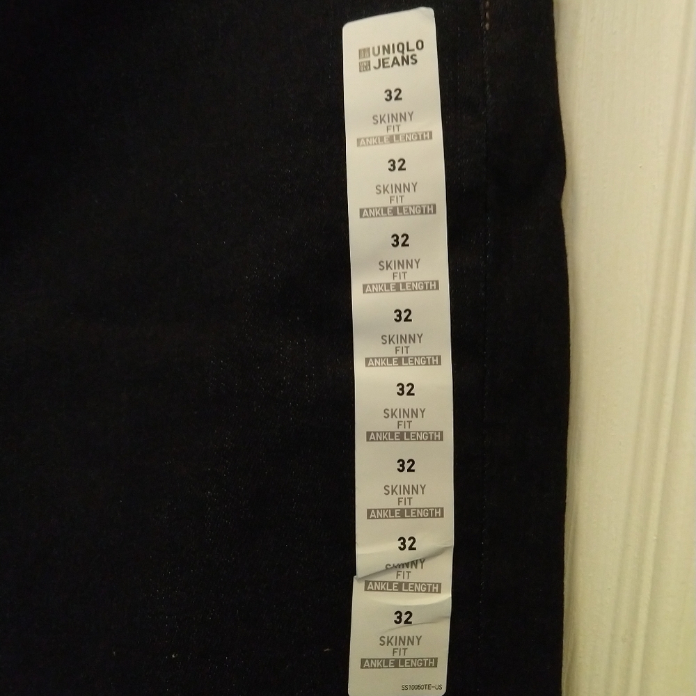 Host Pick 🎉 Uniqlo jeans - Picture 7 of 7